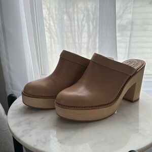 Kimberly Whitman‎ X Antonio Melani Clogs Womens 8.5 Tan Shoes Camellia Toast